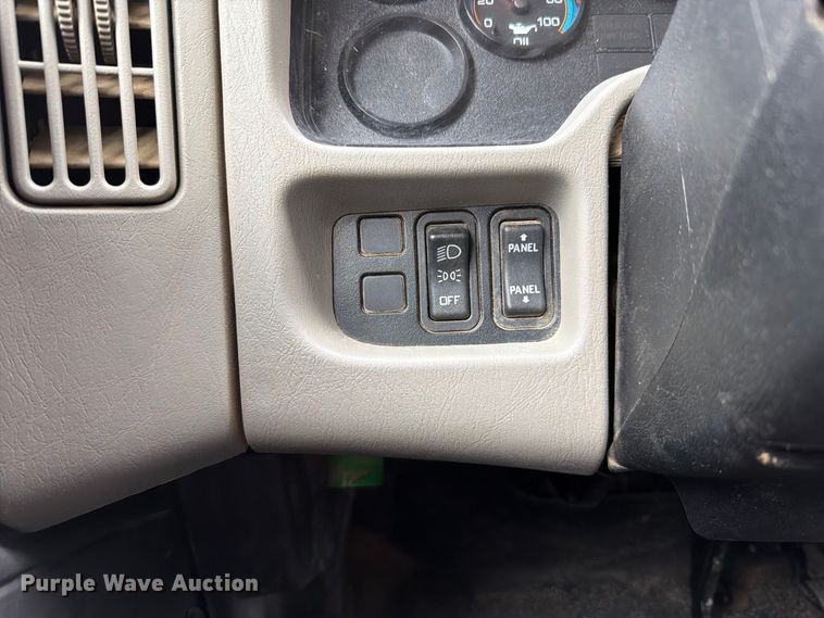 image for item FT6187 2018 International 4300 SBA dump truck