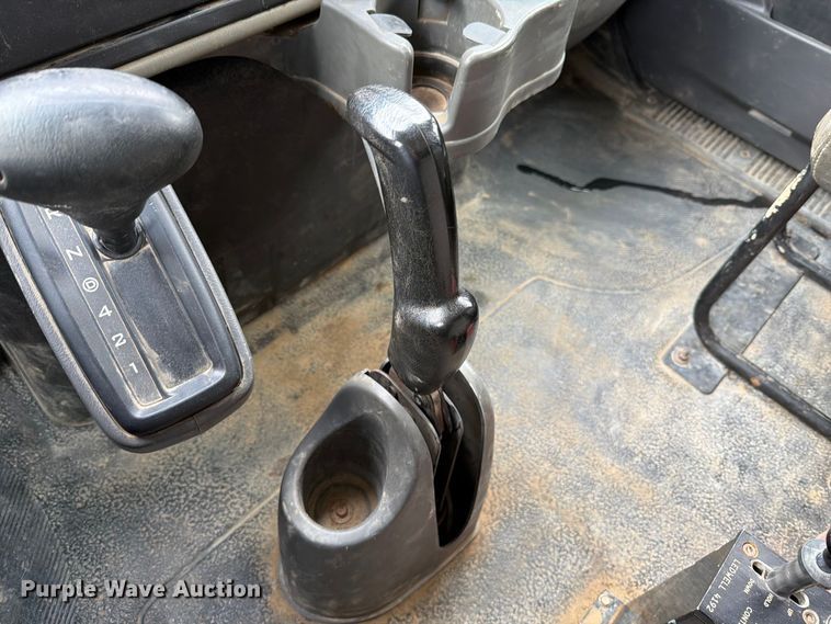 image for item FT6187 2018 International 4300 SBA dump truck
