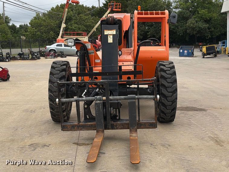image for item FT6188 2014 JLG 8042 telehandler
