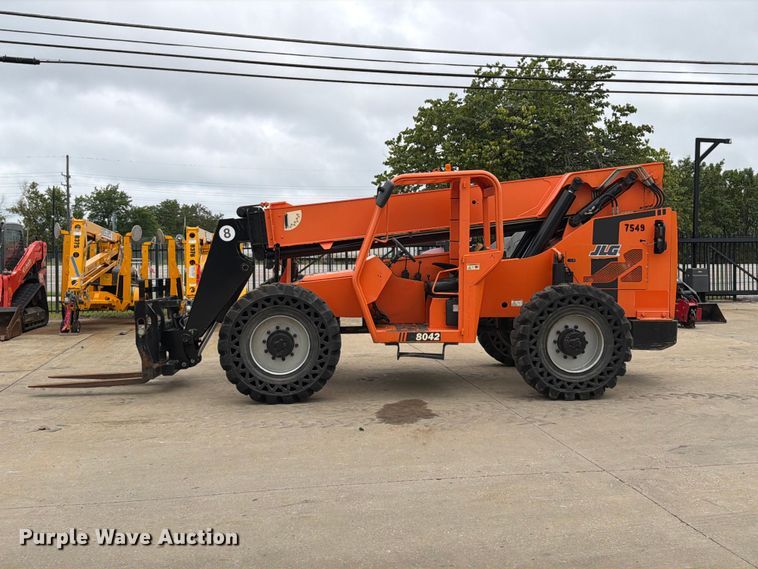 image for item FT6188 2014 JLG 8042 telehandler