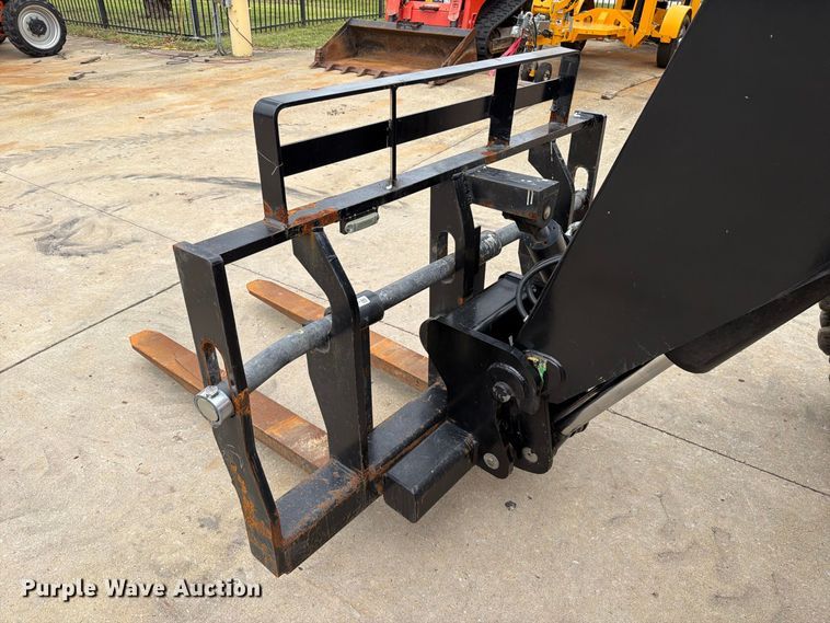 image for item FT6188 2014 JLG 8042 telehandler
