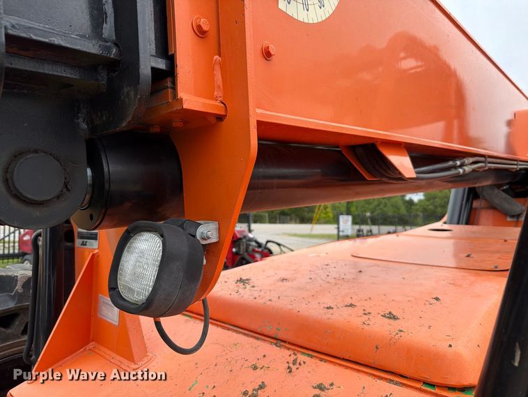 image for item FT6188 2014 JLG 8042 telehandler