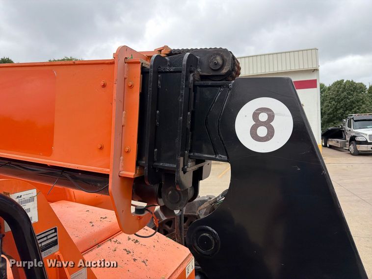 image for item FT6188 2014 JLG 8042 telehandler