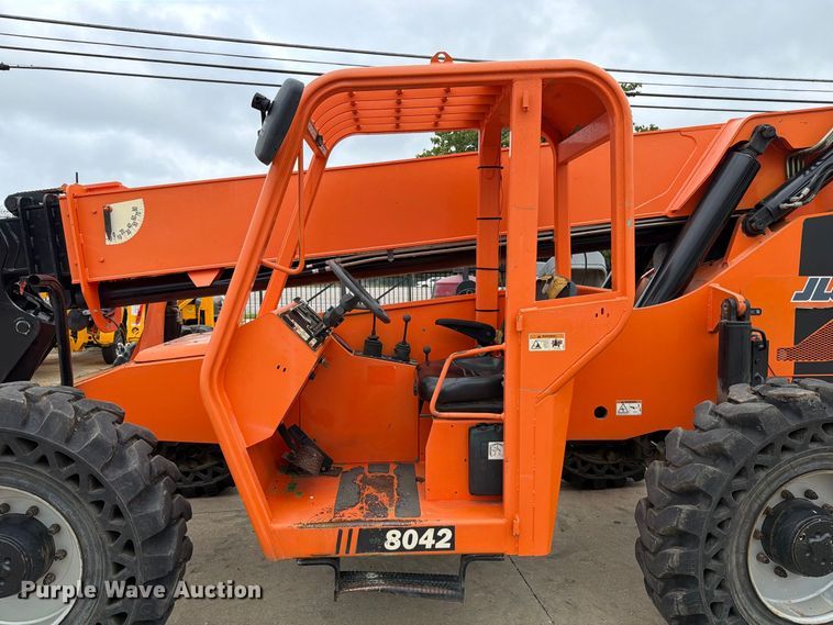 image for item FT6188 2014 JLG 8042 telehandler