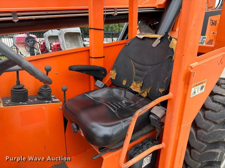 image for item FT6188 2014 JLG 8042 telehandler