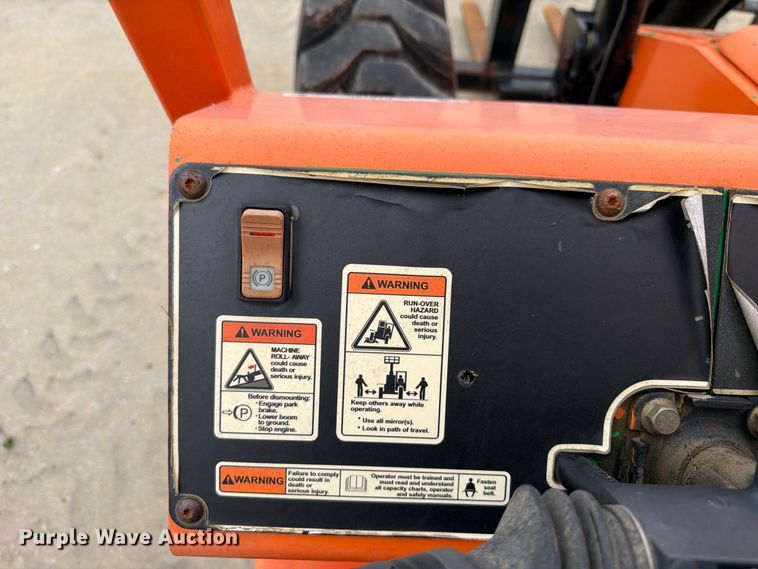 image for item FT6188 2014 JLG 8042 telehandler