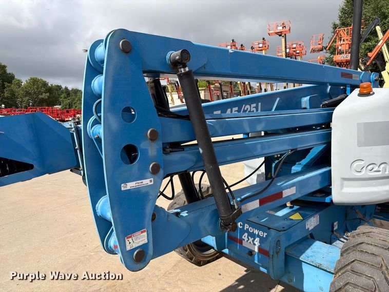 image for item FT6189 2012 Genie Z-45/25J boom lift