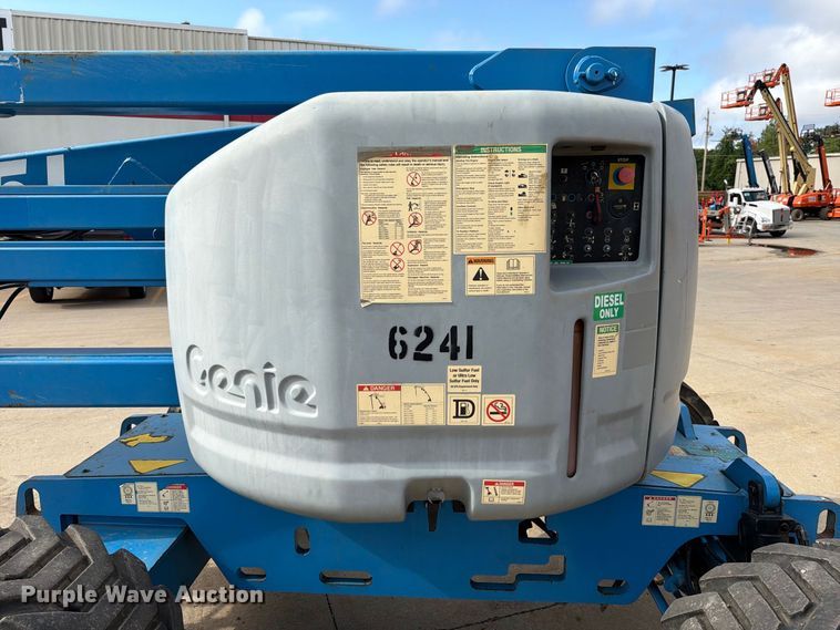 image for item FT6190 2011 Genie Z45/25J boom lift