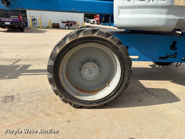 image for item FT6190 2011 Genie Z45/25J boom lift