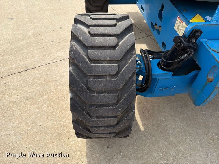 image for item FT6190 2011 Genie Z45/25J boom lift