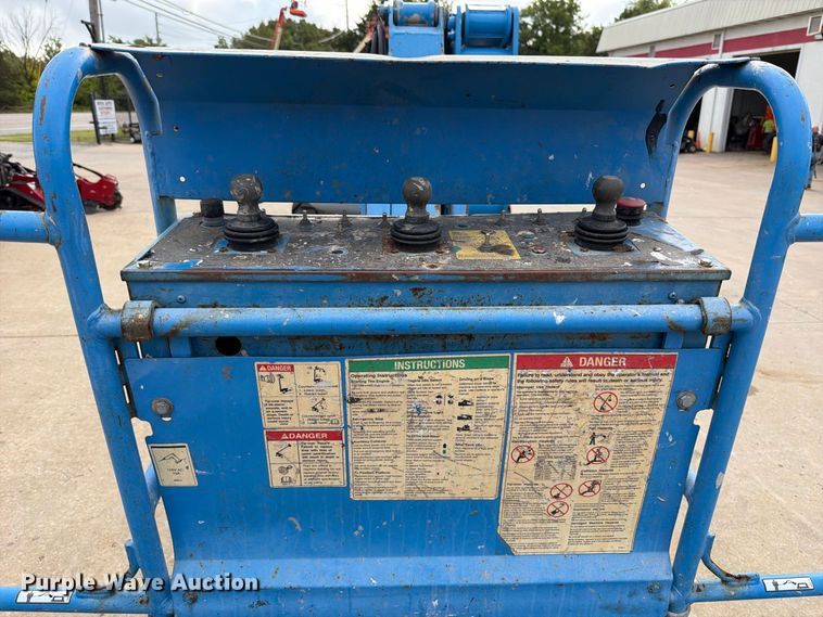 image for item FT6191 2011 Genie Z-45/25J boom lift