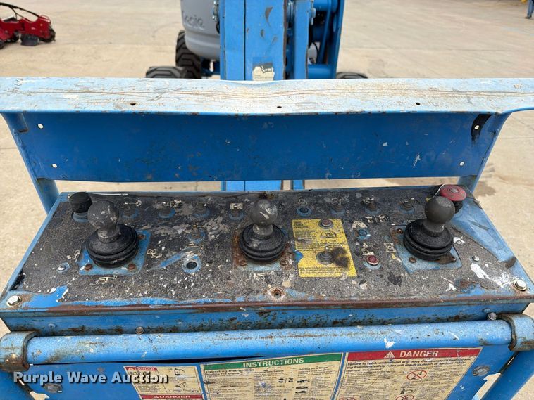 image for item FT6191 2011 Genie Z-45/25J boom lift