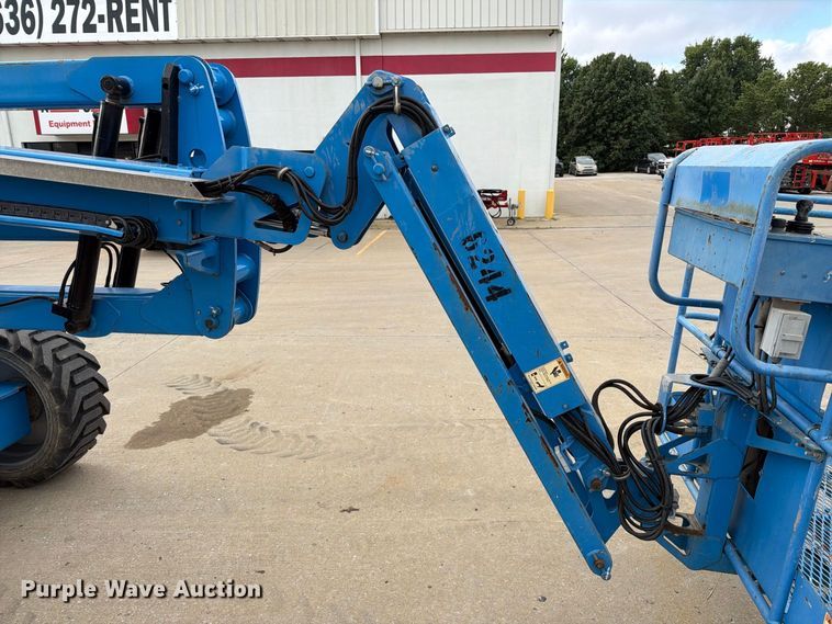 image for item FT6191 2011 Genie Z-45/25J boom lift