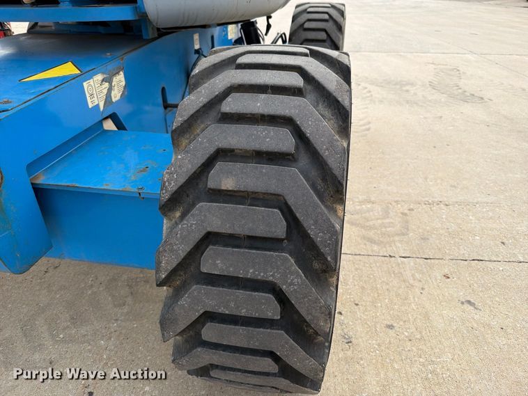 image for item FT6191 2011 Genie Z-45/25J boom lift