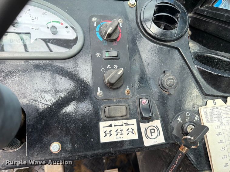 image for item FT6192 2015 Genie GTH1056 telehandler