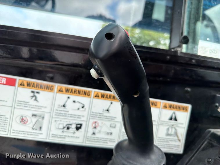 image for item FT6192 2015 Genie GTH1056 telehandler