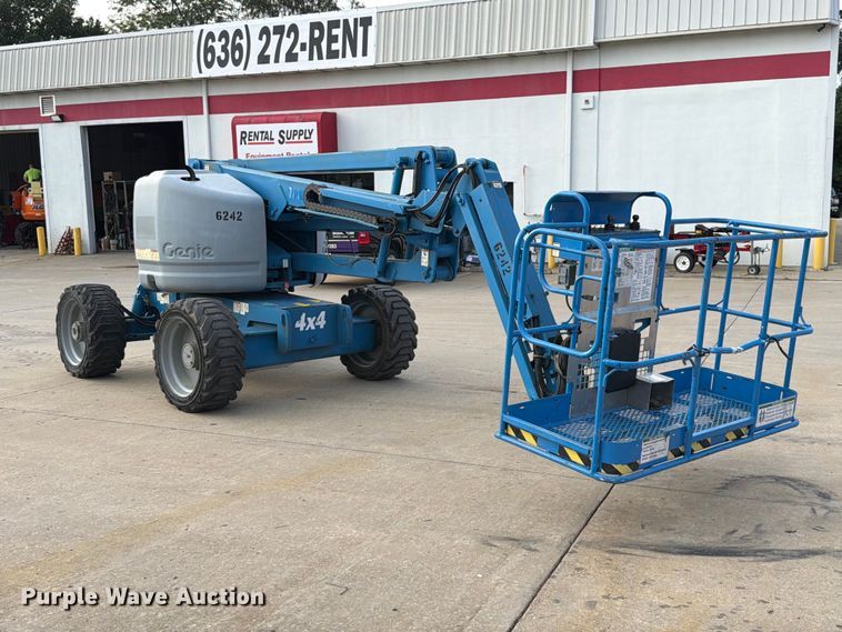 image for item FT6193 2011 Genie A-45/25J boom lift