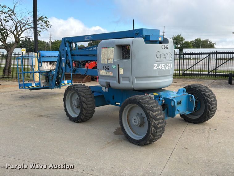 image for item FT6193 2011 Genie A-45/25J boom lift