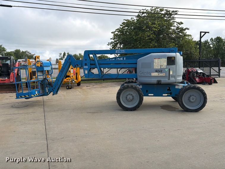 image for item FT6193 2011 Genie A-45/25J boom lift