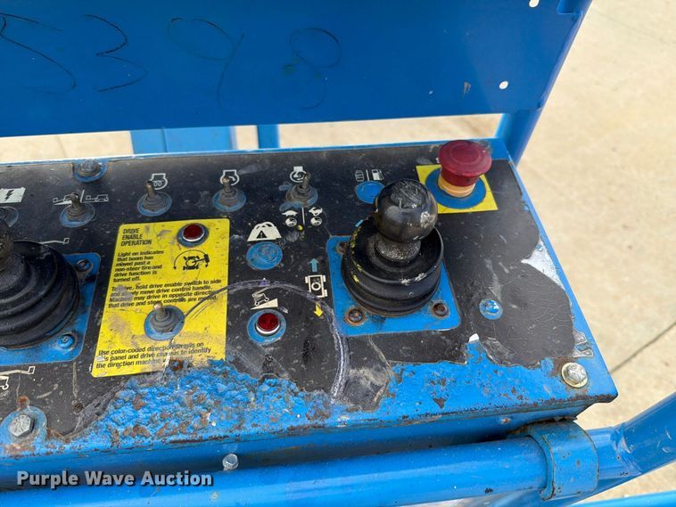 image for item FT6193 2011 Genie A-45/25J boom lift