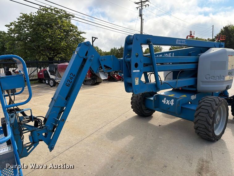 image for item FT6193 2011 Genie A-45/25J boom lift