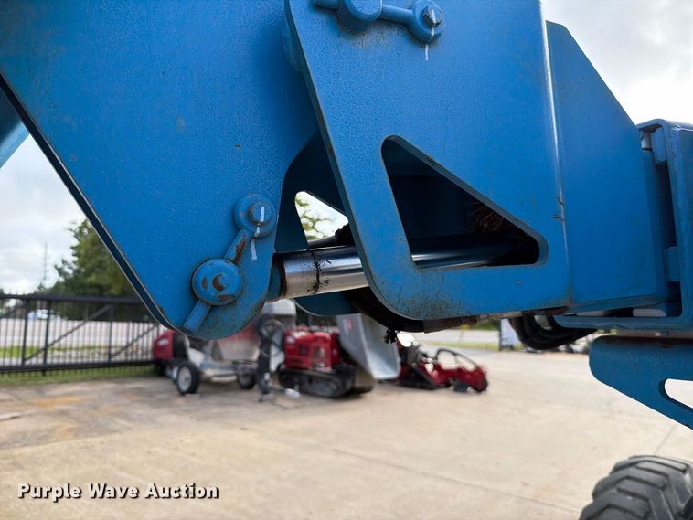 image for item FT6193 2011 Genie A-45/25J boom lift