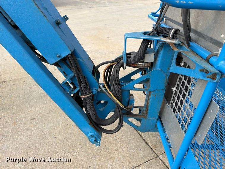 image for item FT6193 2011 Genie A-45/25J boom lift