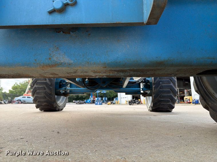 image for item FT6193 2011 Genie A-45/25J boom lift