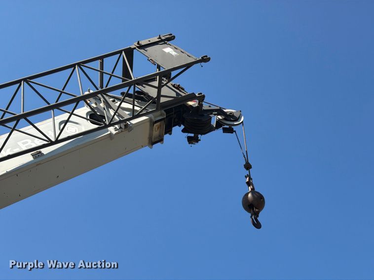 image for item FT6201 Link-Belt RTC-8050 crane