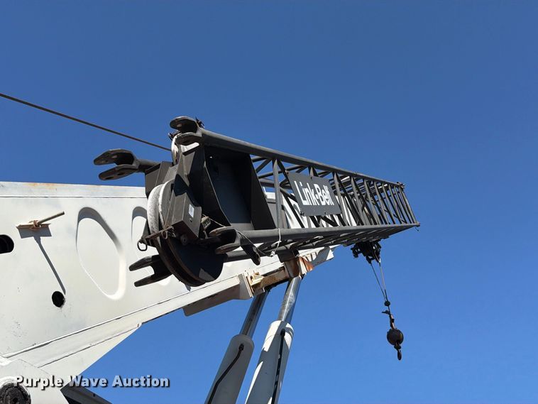 image for item FT6201 Link-Belt RTC-8050 crane