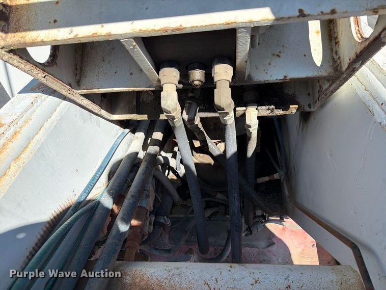 image for item FT6201 Link-Belt RTC-8050 crane