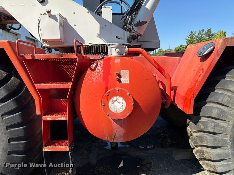 image for item FT6201 Link-Belt RTC-8050 crane