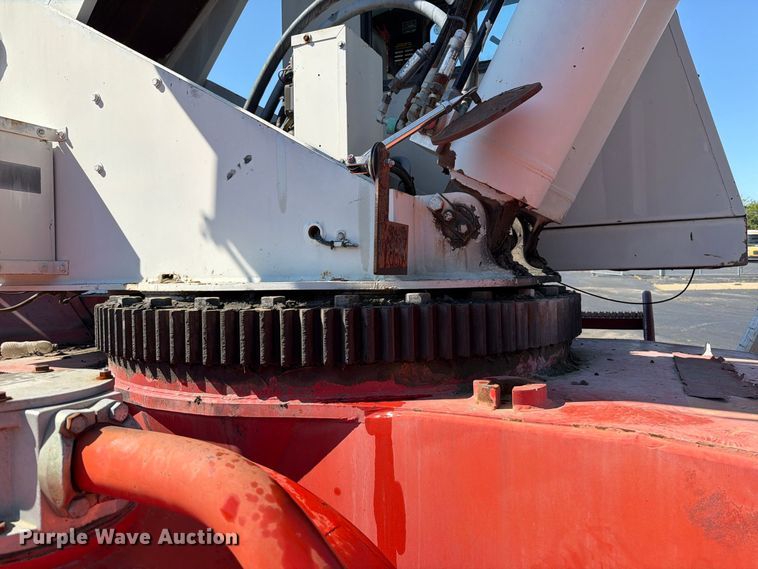image for item FT6201 Link-Belt RTC-8050 crane