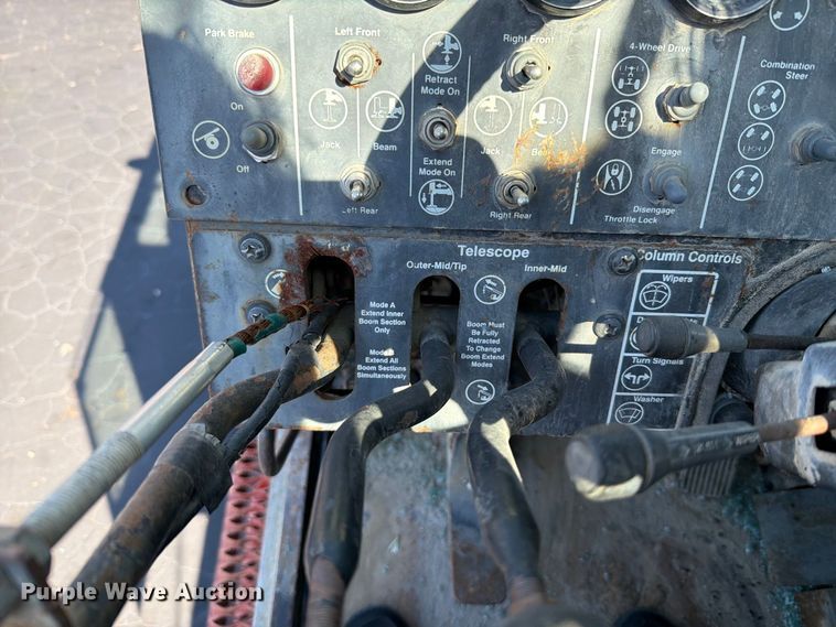 image for item FT6201 Link-Belt RTC-8050 crane