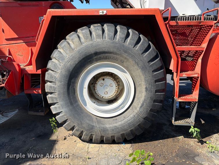 image for item FT6201 Link-Belt RTC-8050 crane