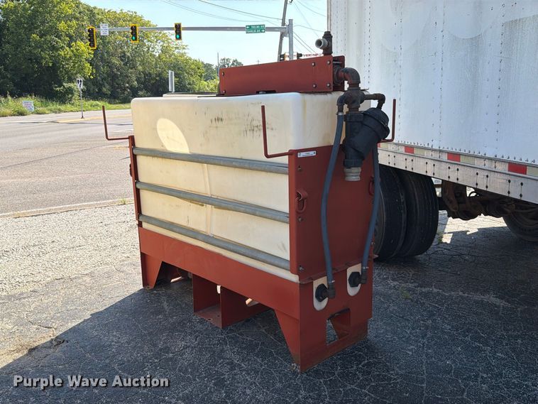 image for item FT6202 (2) mud mixing tanks