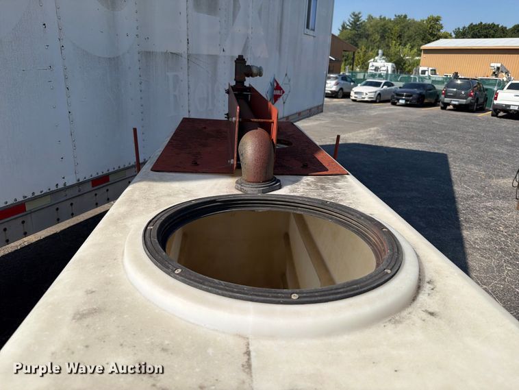 image for item FT6202 (2) mud mixing tanks