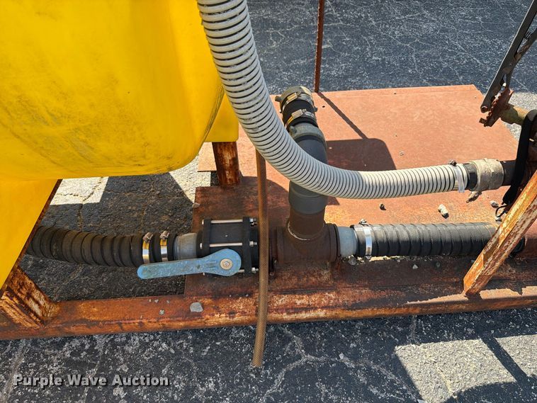 image for item FT6202 (2) mud mixing tanks