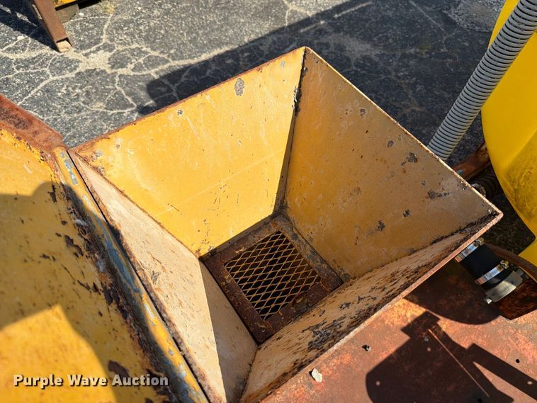 image for item FT6202 (2) mud mixing tanks