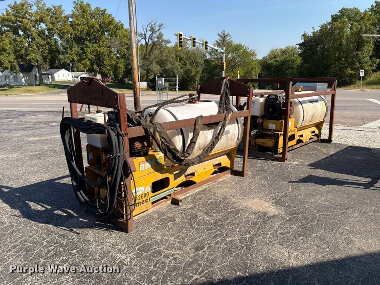 (2) Vermeer HP300 mud mixers