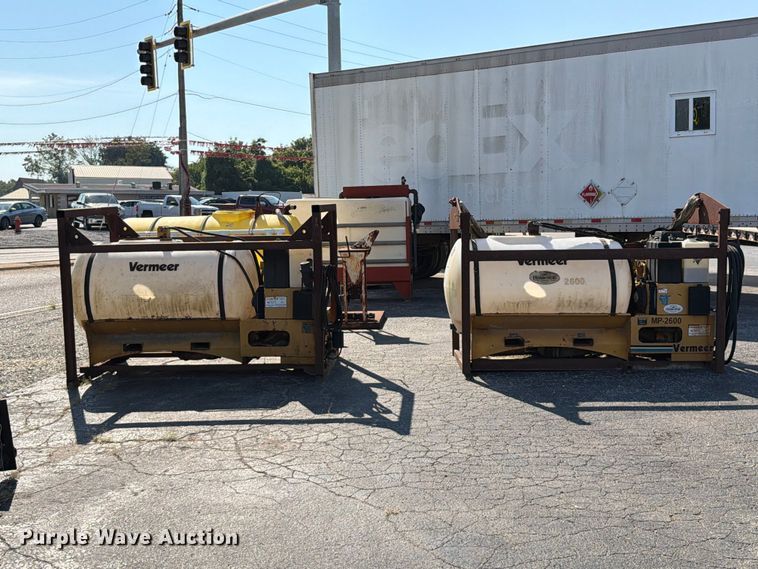image for item FT6204 (2) Vermeer HP300 mud mixers