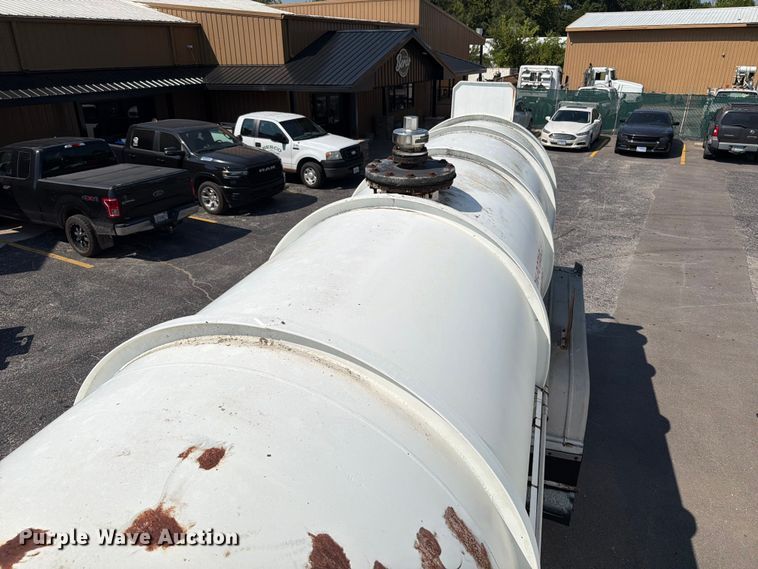 image for item FT6211 1985 Frell Inc. tank trailer