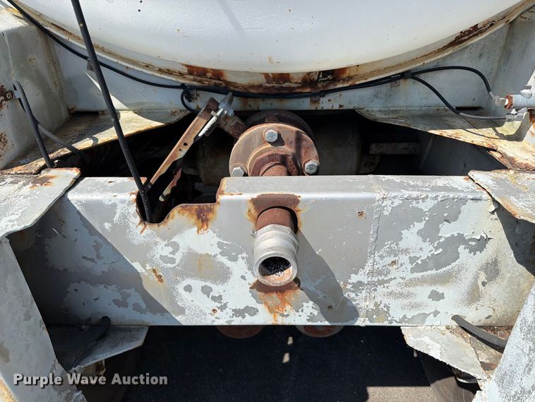 image for item FT6211 1985 Frell Inc. tank trailer