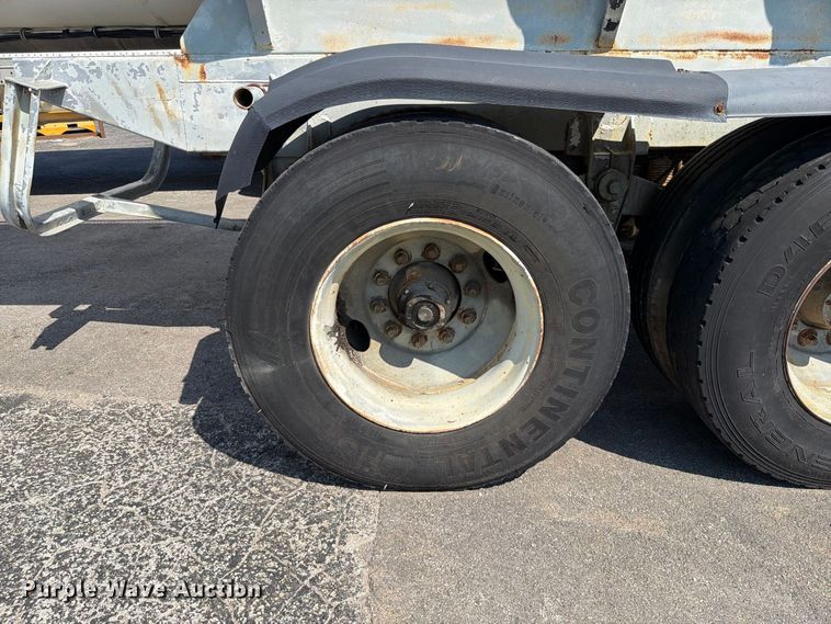 image for item FT6211 1985 Frell Inc. tank trailer