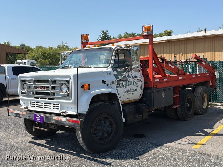 image for item FT6215 1986 Chevrolet C7 reel truck