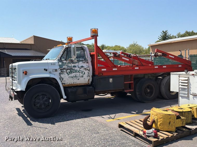 image for item FT6215 1986 Chevrolet C7 reel truck