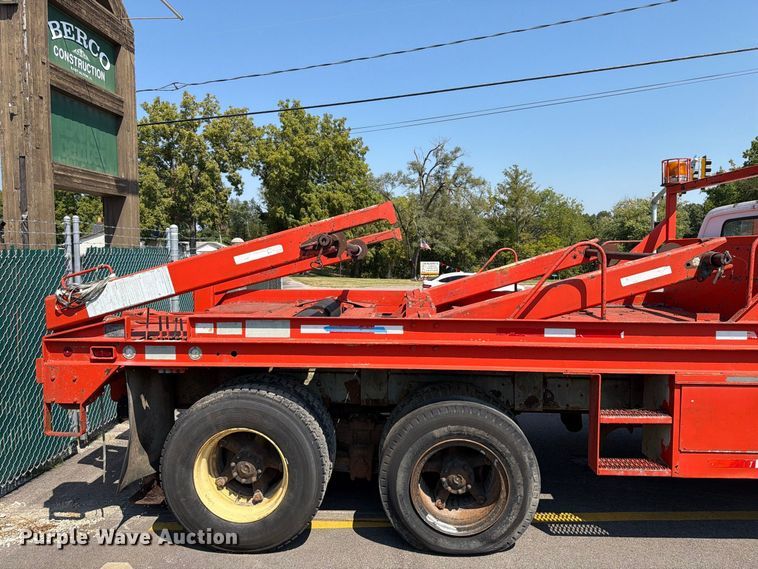 image for item FT6215 1986 Chevrolet C7 reel truck