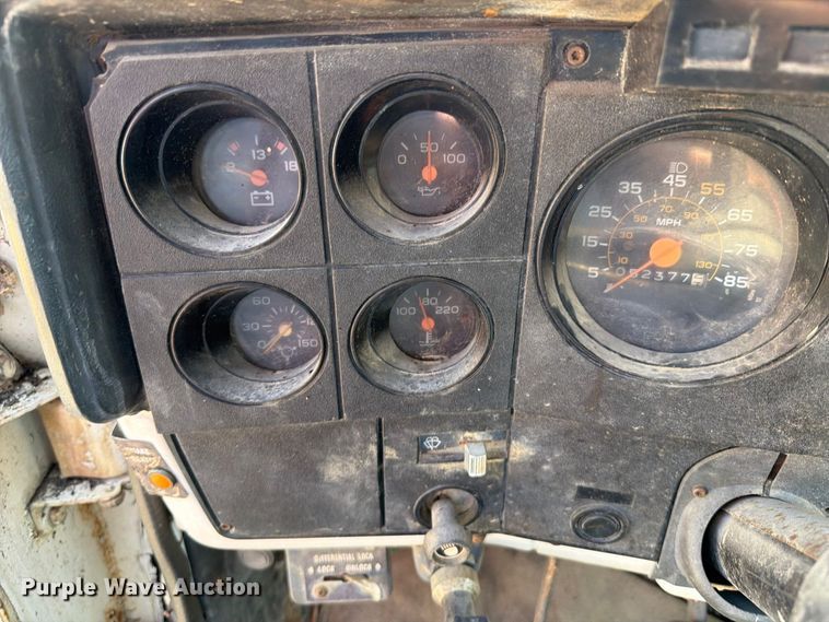 image for item FT6215 1986 Chevrolet C7 reel truck