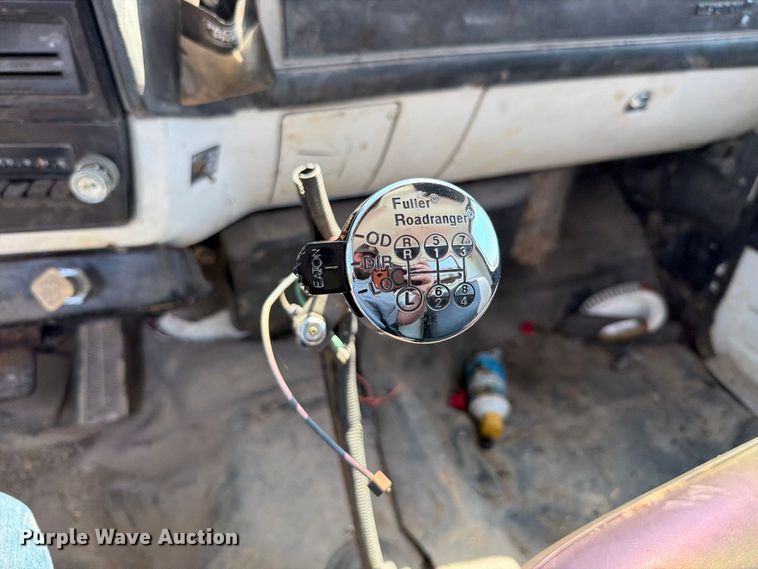 image for item FT6215 1986 Chevrolet C7 reel truck