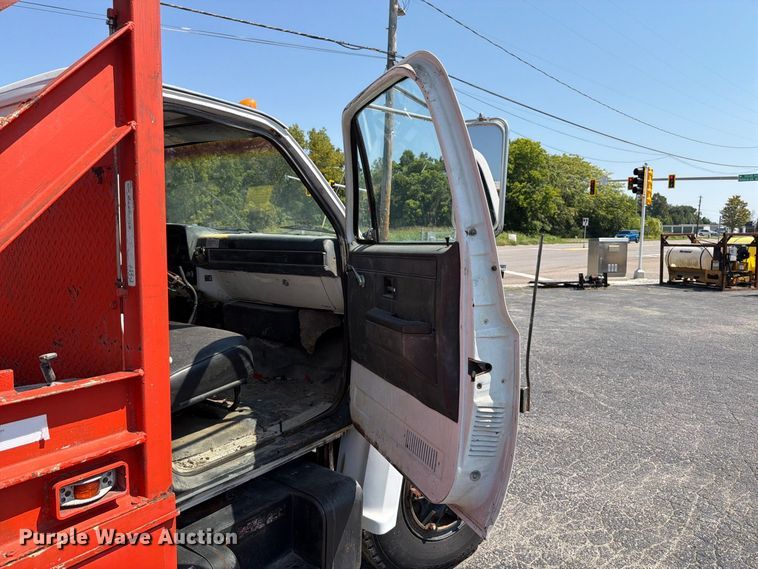 image for item FT6215 1986 Chevrolet C7 reel truck
